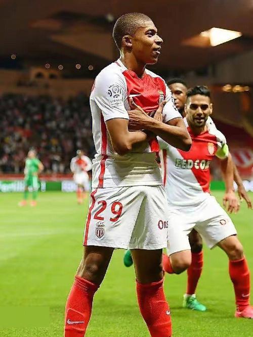 公牛用双向合同重新签回日本后场球员，裁掉了前快船后场新星？