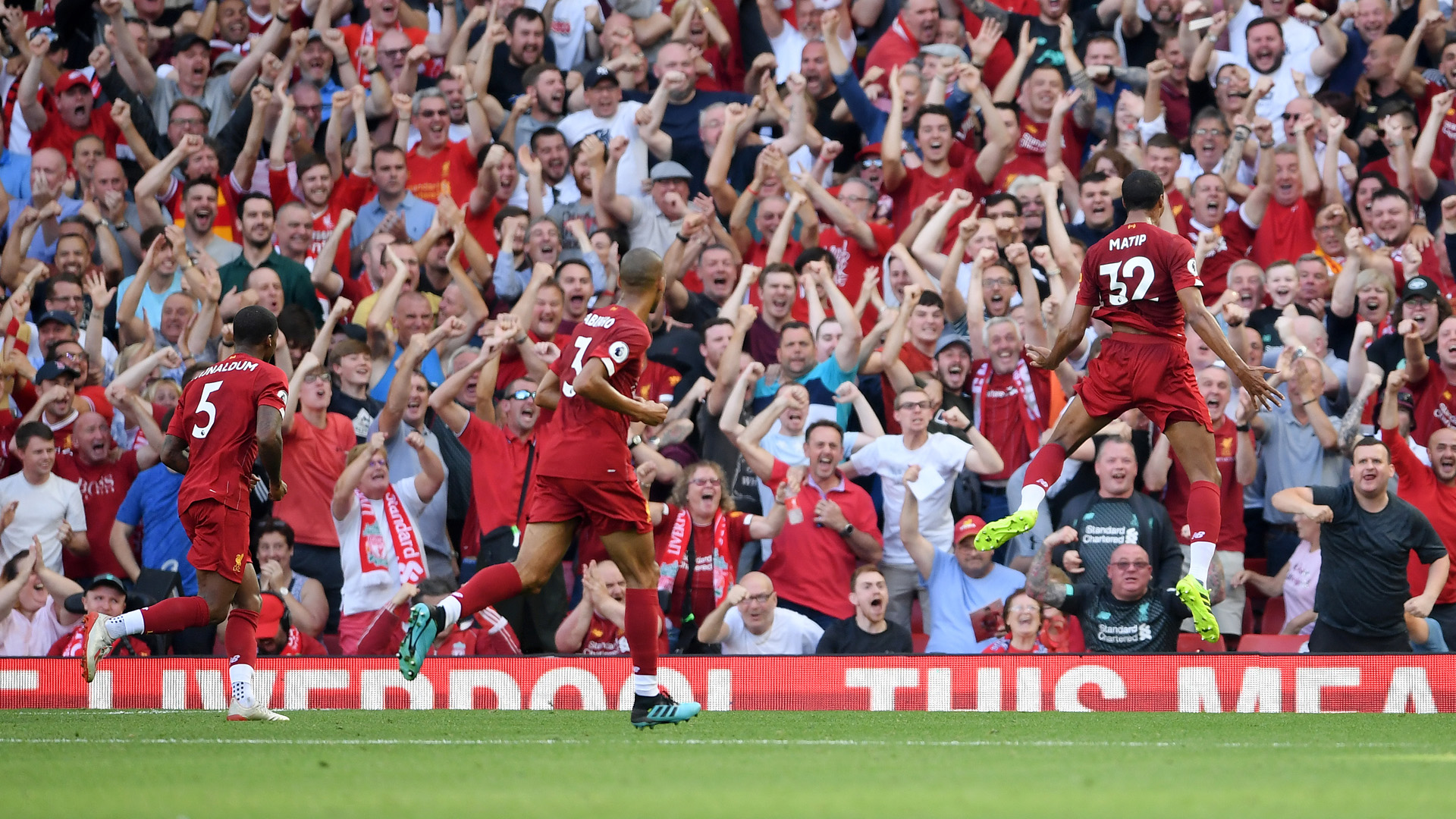 [NBA]库里31+6+7 勇士战胜雄鹿