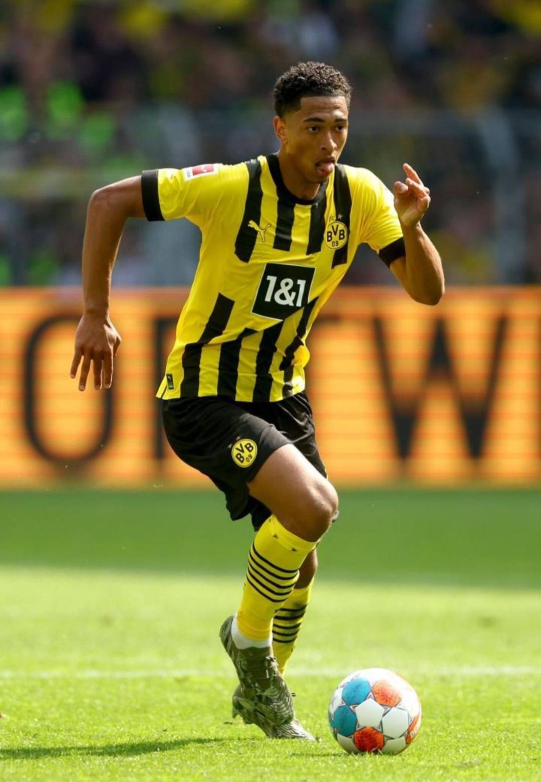 《LOL》2025全球总决赛11月2日T1 VS TES比赛视频