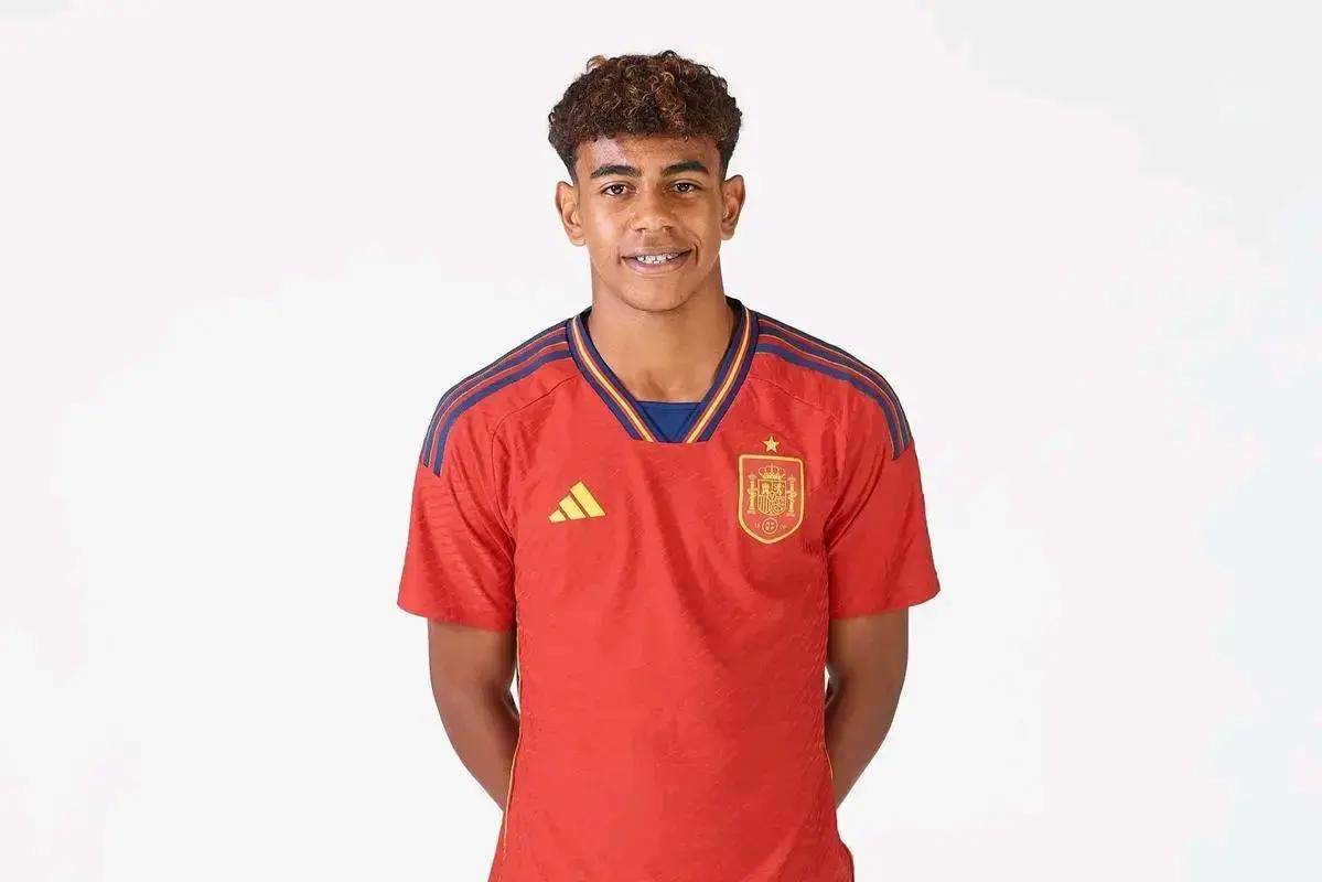 NiKo赛后坦言：淘汰表哥huNter-很纠结！亲手摧毁G2的钥匙感觉很爽